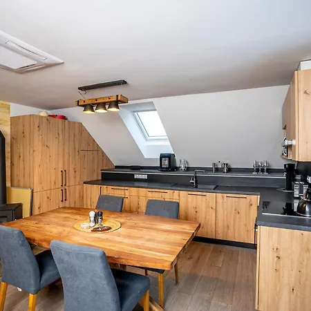 Apartamento V Podzámčí *