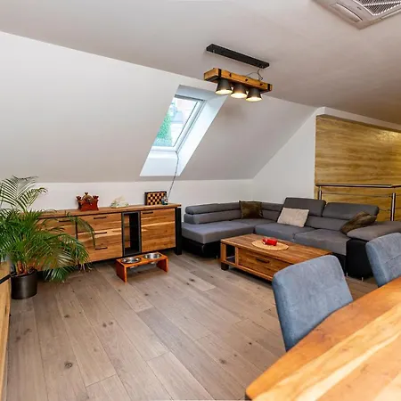 Appartement V Podzamci Náchod