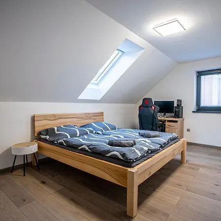 V Podzamci Apartment Nachod