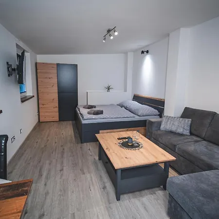 V Podzamci *
