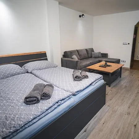 Apartamento V Podzámčí *