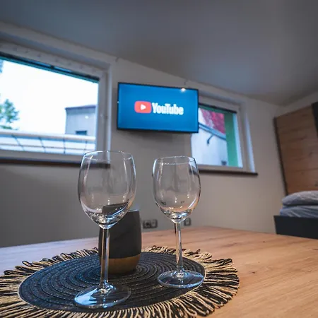 V Podzámčí * Náchod