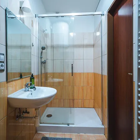 V Podzámčí Náchod